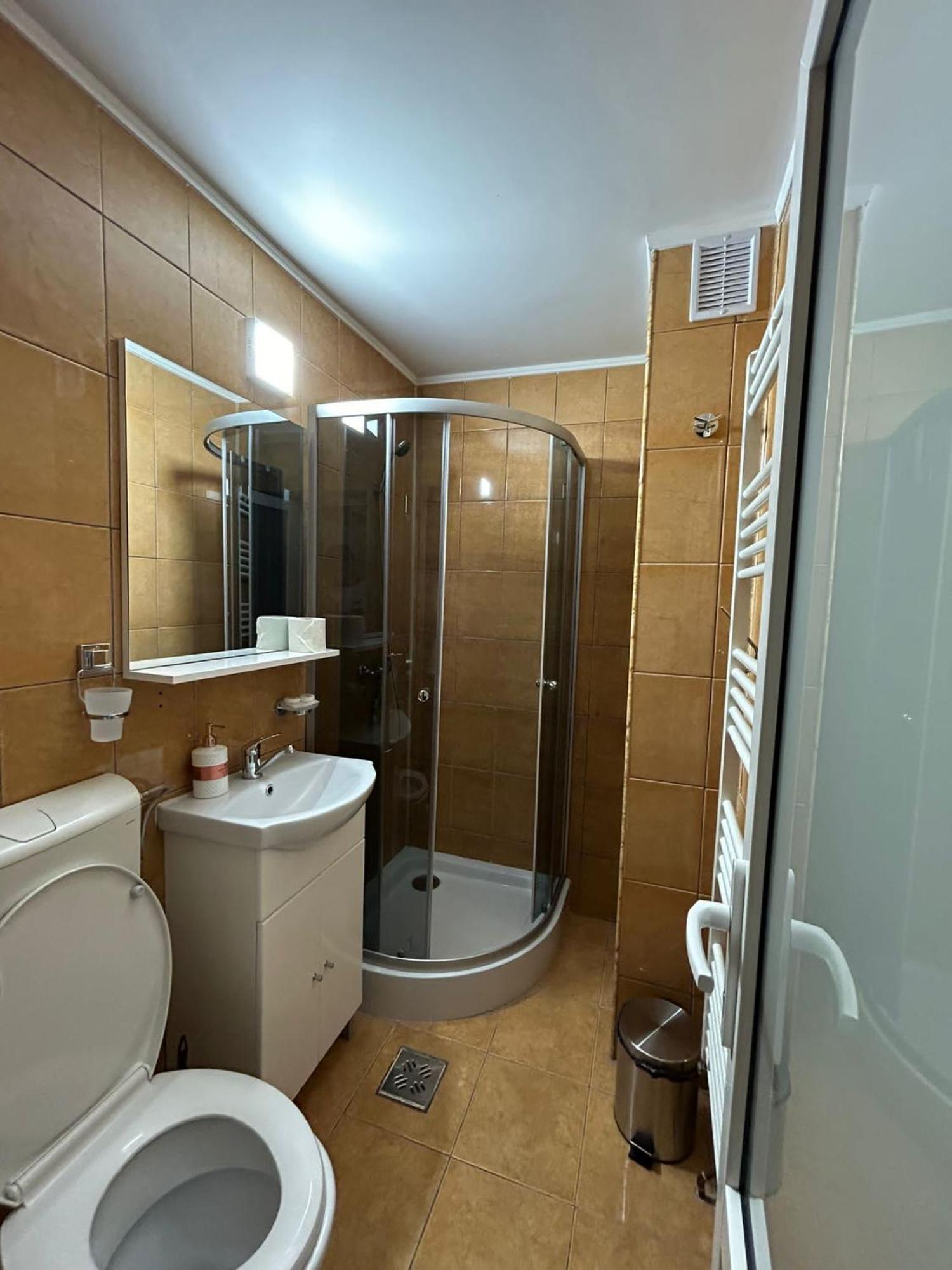 Complex Zeus Hotell Leresti Rom bilde